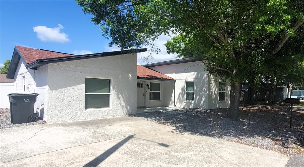 6708 HIDDEN HILLS COURT TAMPA, FL 33615