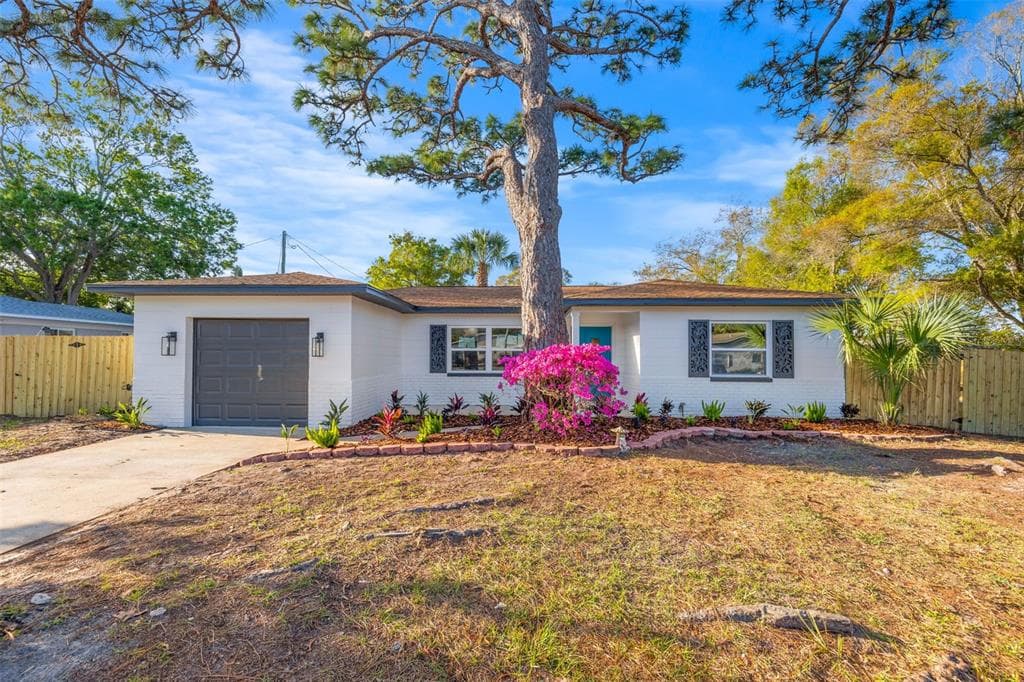 3054 ADRIAN AVENUE LARGO, FL 33774