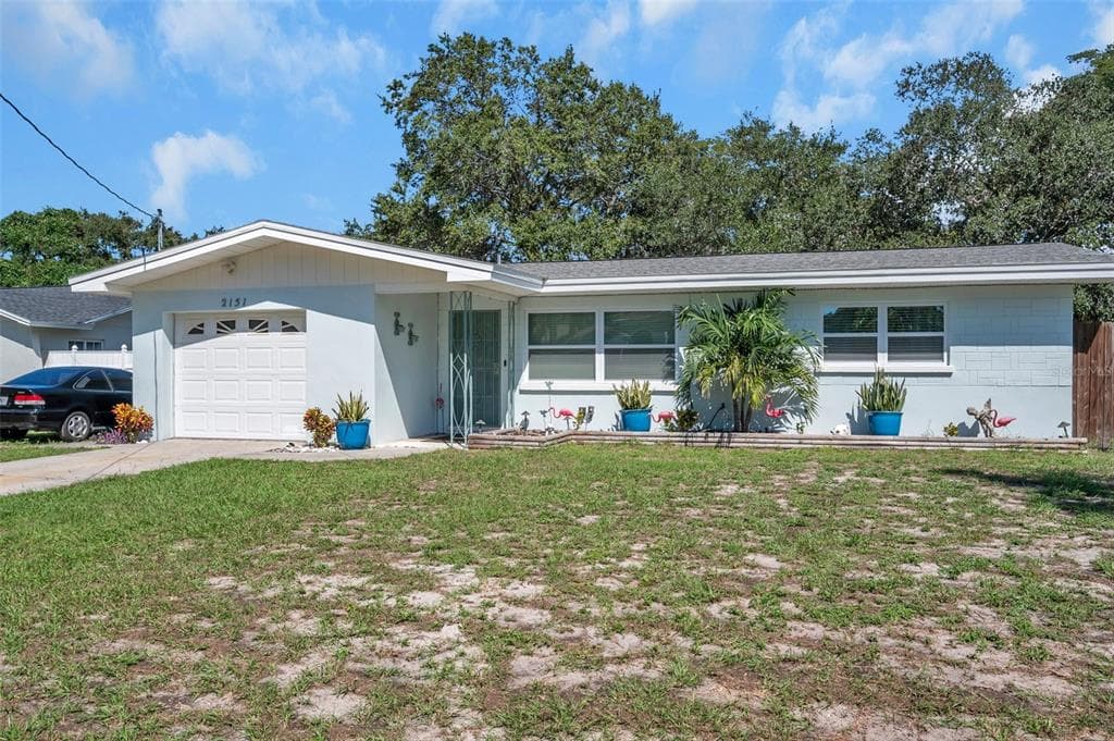 2151 POINCIANA DRIVE