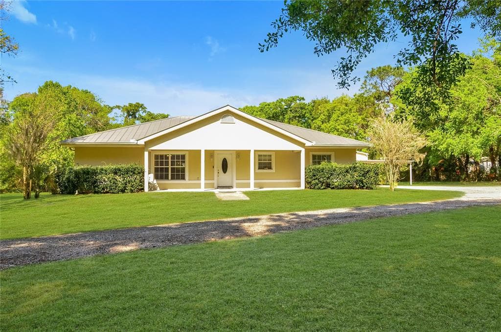 26415 DAYFLOWER BOULEVARD WESLEY CHAPEL, FL 33544