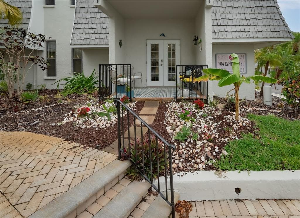 704 LYNDHURST STREET UNIT 603 DUNEDIN, FL 34698