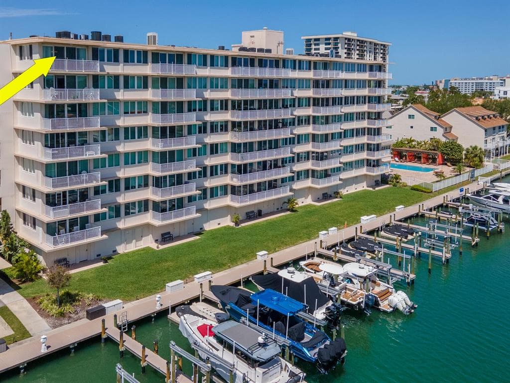 223 ISLAND WAY UNIT 8E CLEARWATER, FL 33767
