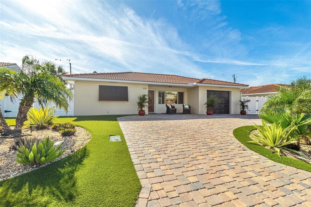 206 LIDO DRIVE ST PETE BEACH, FL 33706