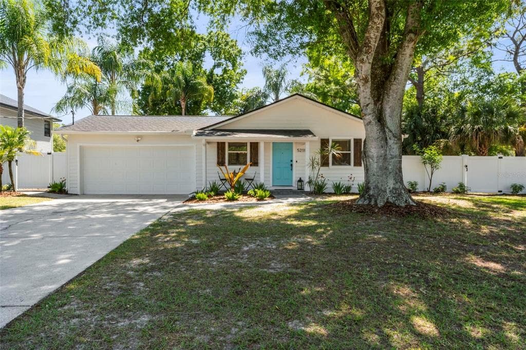 5218 CAREY ROAD TAMPA, FL 33624