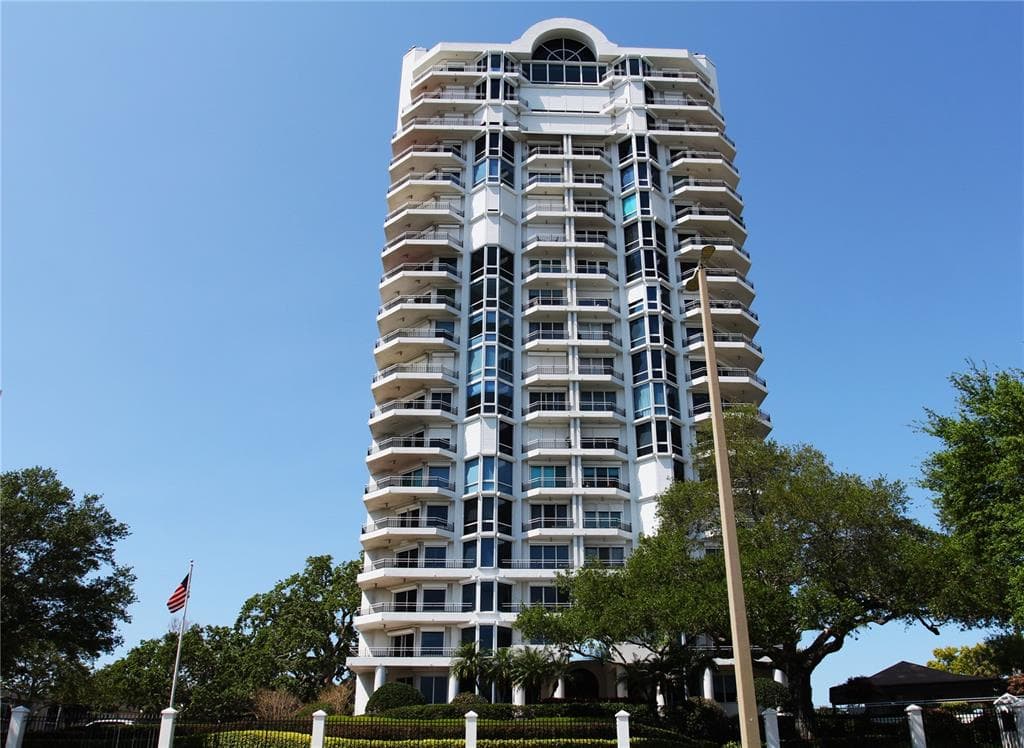 3435 BAYSHORE BOULEVARD UNIT 1801S