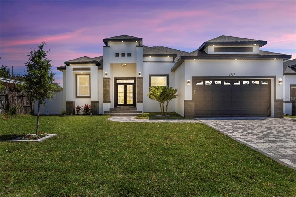 1717 E LAGOON CIRCLE CLEARWATER, FL 33765