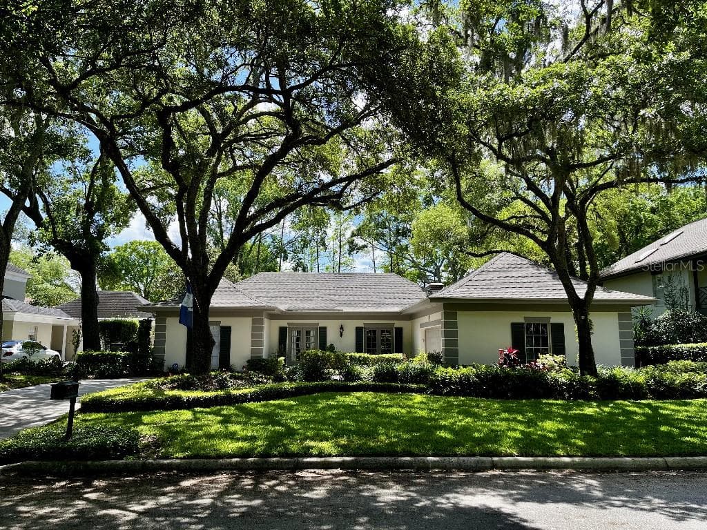 2520 COZUMEL DRIVE TAMPA, FL 33618