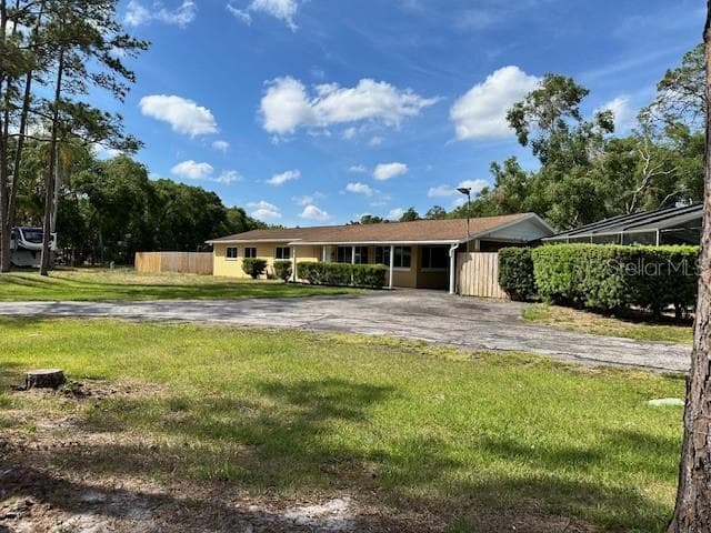 5476 LAKE LE CLARE ROAD