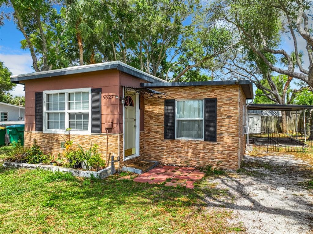 6627 50TH AVENUE N ST PETERSBURG, FL 33709