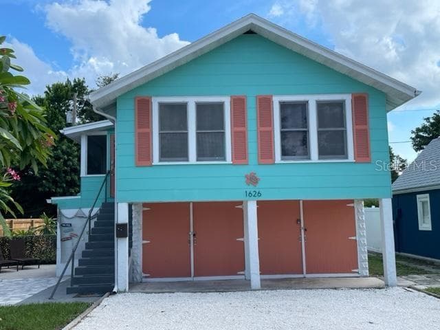 1626 27TH AVENUE N ST PETERSBURG, FL 33713