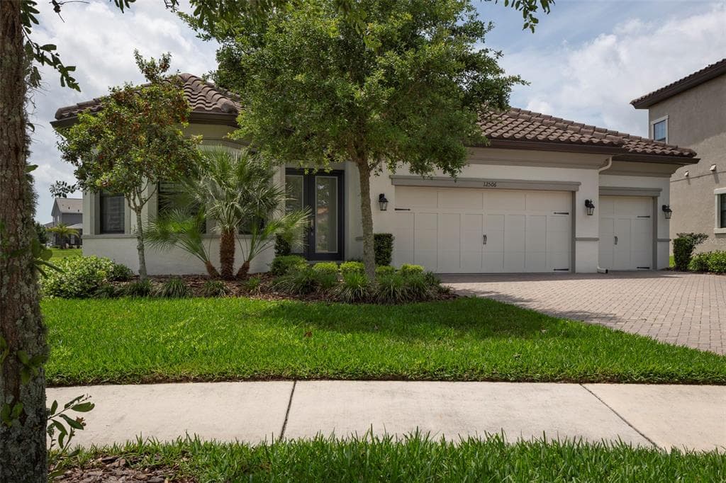 12506 WILD BERRY TRAIL