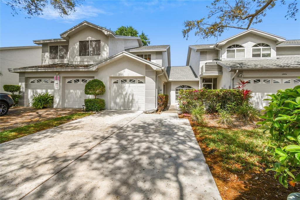 2572 STONY BROOK LANE CLEARWATER, FL 33761