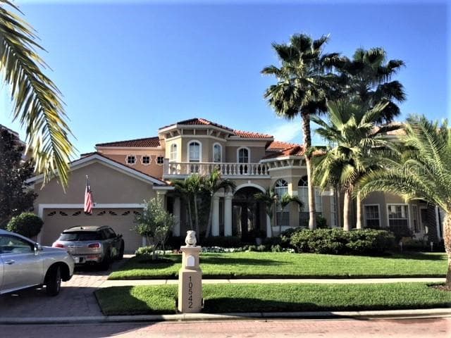10542 MARTINIQUE ISLE DRIVE TAMPA, FL 33647