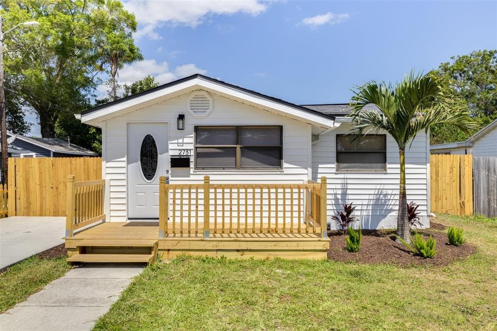 2731 40TH AVENUE N ST PETERSBURG, FL 33714
