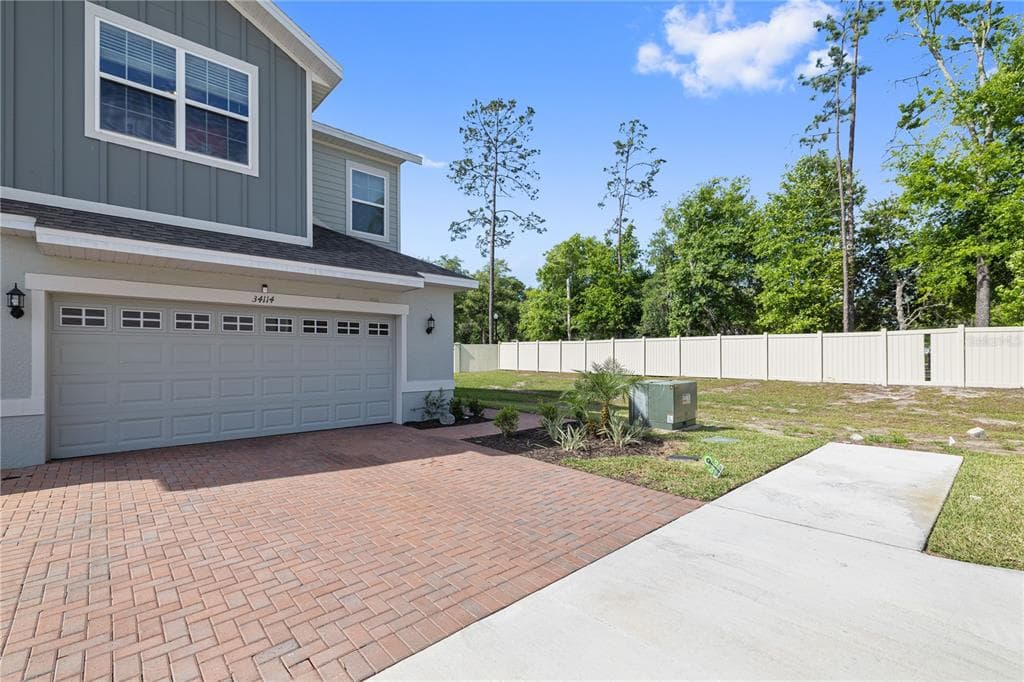 34114 ROGALLO LANE WESLEY CHAPEL, FL 33545
