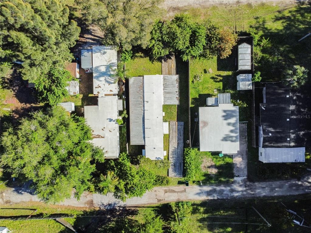 1151 MONACO DRIVE NE ST PETERSBURG, FL 33702