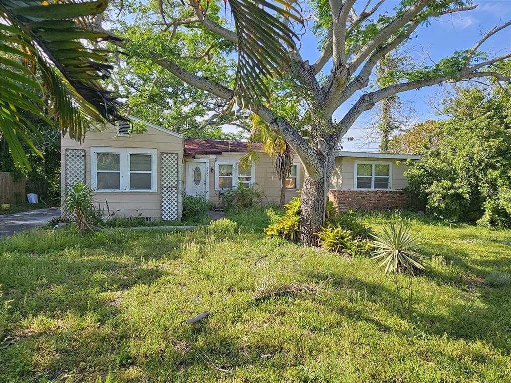 8420 TOBAY ROAD N ST PETERSBURG, FL 33702