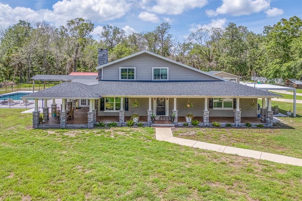 322 PASAJE AVENUE TARPON SPRINGS, FL 34689