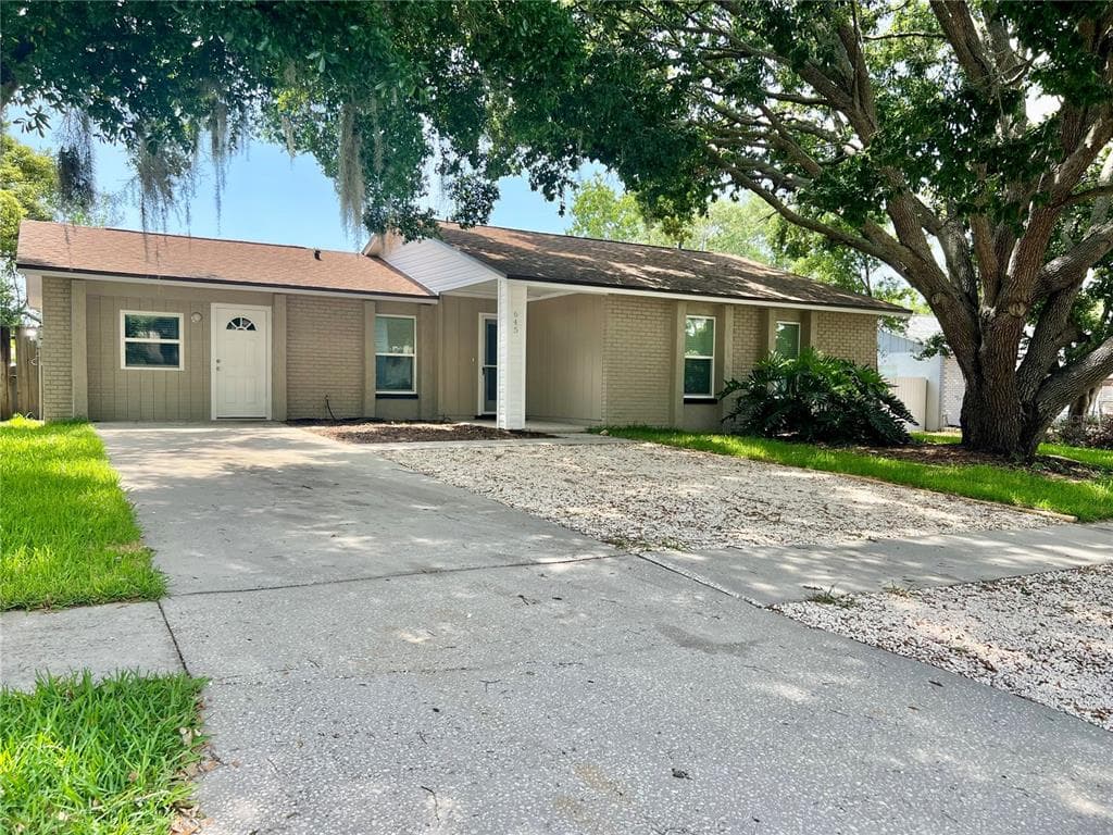 645 BRYAN TERRACE DRIVE BRANDON, FL 33511