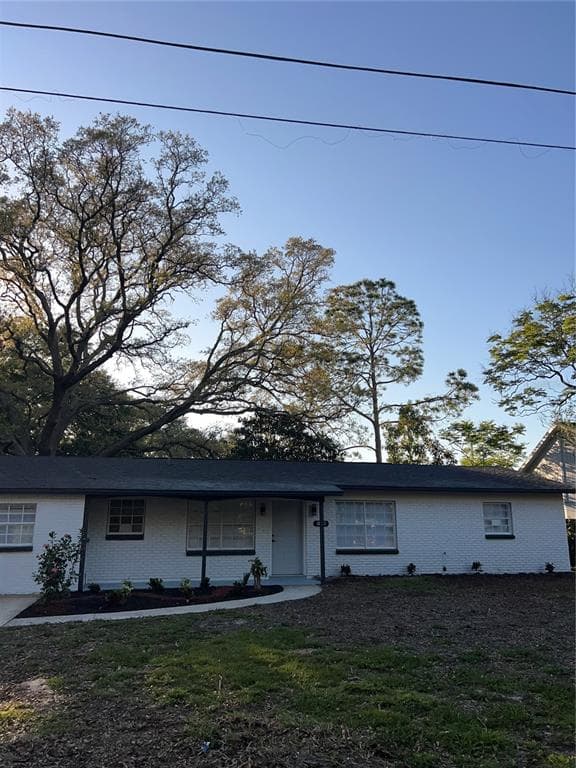 9320 N ARRAWANA AVENUE TAMPA, FL 33618