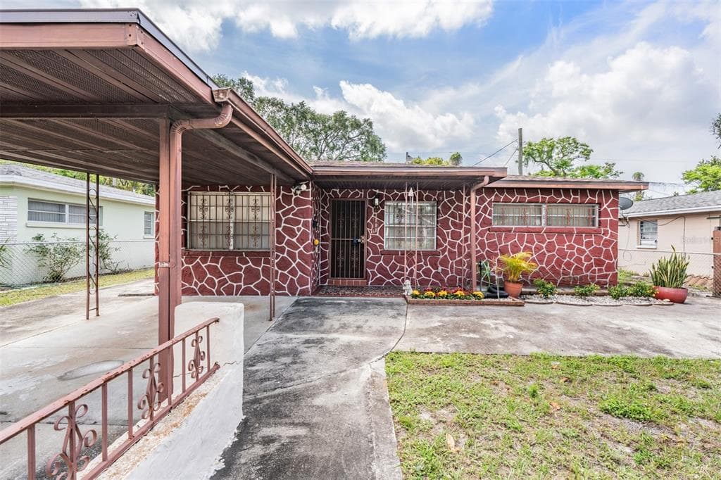 3008 W TAMPA BAY BOULEVARD TAMPA, FL 33607