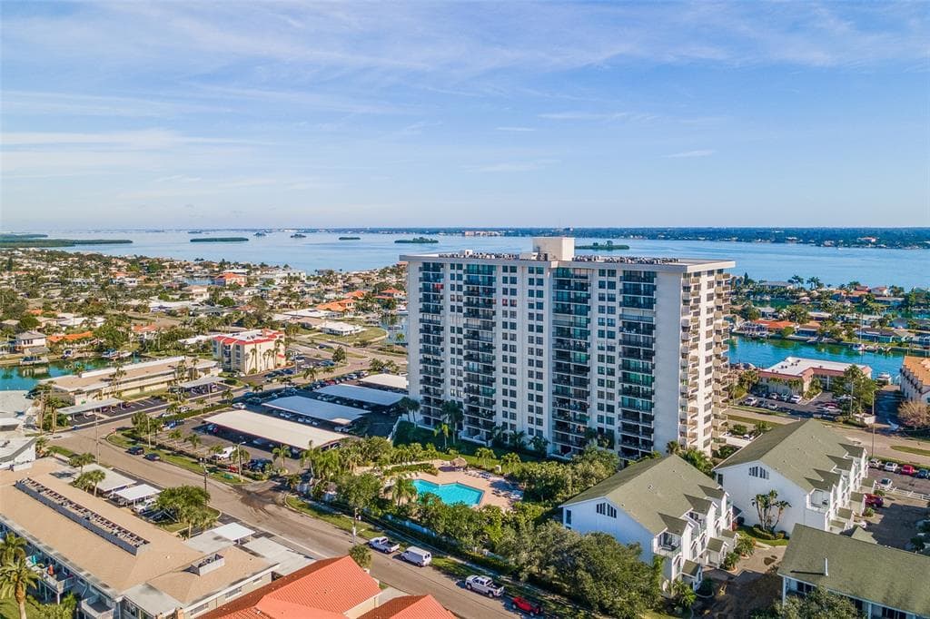 400 ISLAND WAY UNIT 1107 CLEARWATER, FL 33767