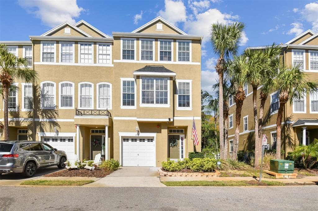 2941 BAYSHORE POINTE DRIVE TAMPA, FL 33611