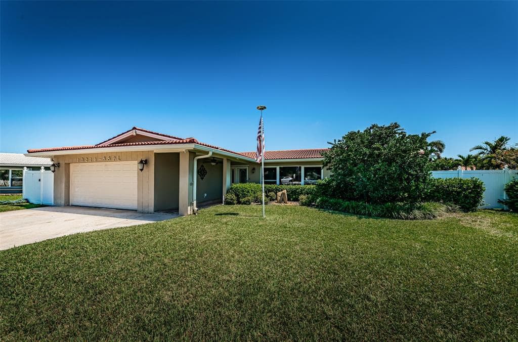 13214 88TH PLACE SEMINOLE, FL 33776
