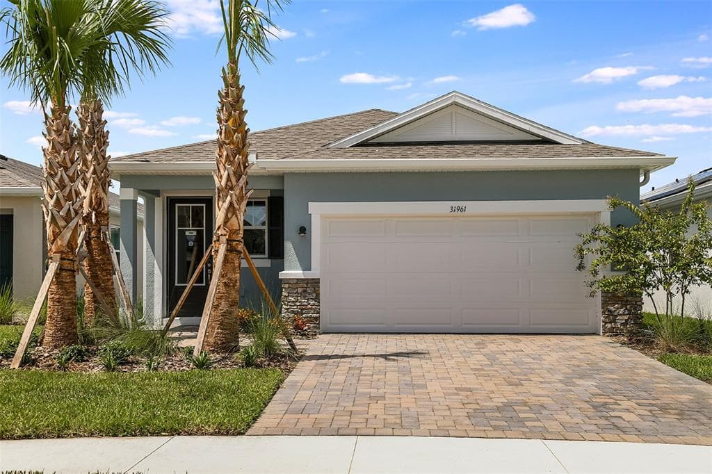 31961 ASBURY AVENUE WESLEY CHAPEL, FL 33545