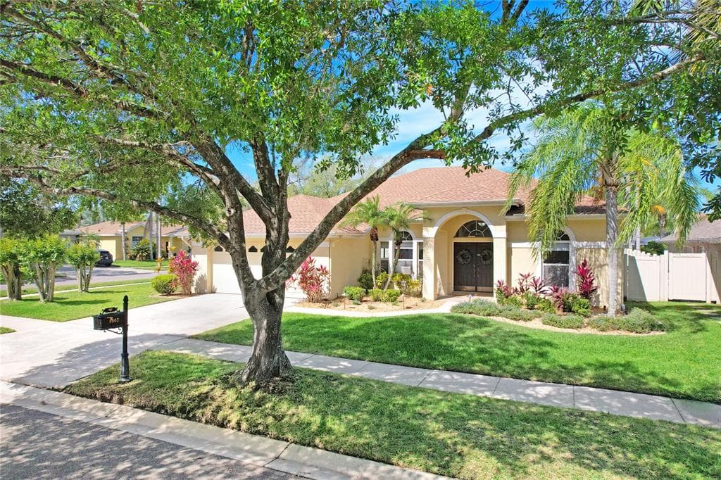 9802 WOODBAY DRIVE