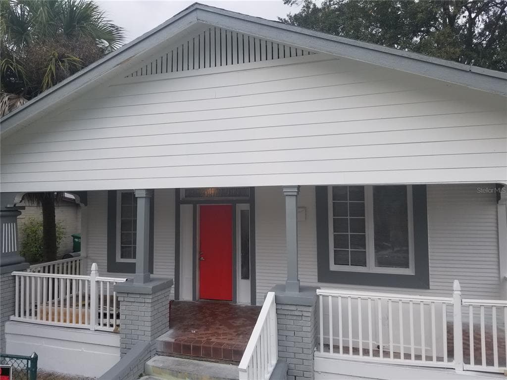 2107 W CHESTNUT STREET TAMPA, FL 33607
