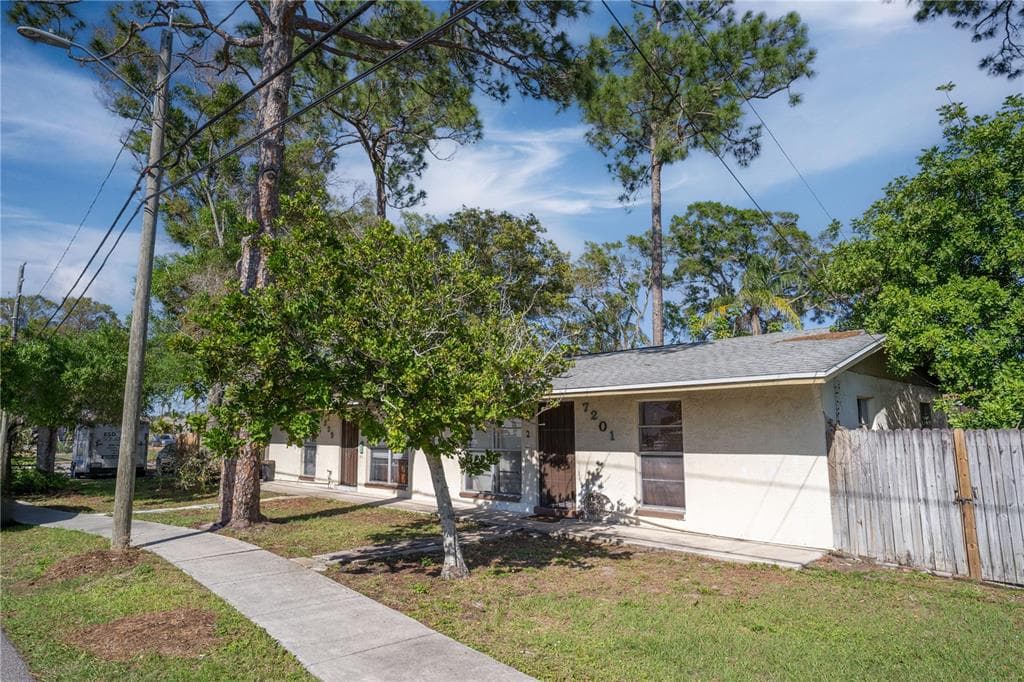 7201 60TH WAY N PINELLAS PARK, FL 33781