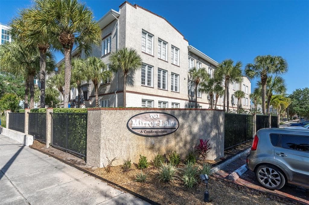 701 MIRROR LAKE DRIVE N UNIT 105