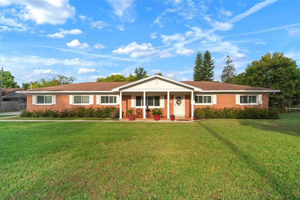 1014 MANDALAY DRIVE BRANDON, FL 33511