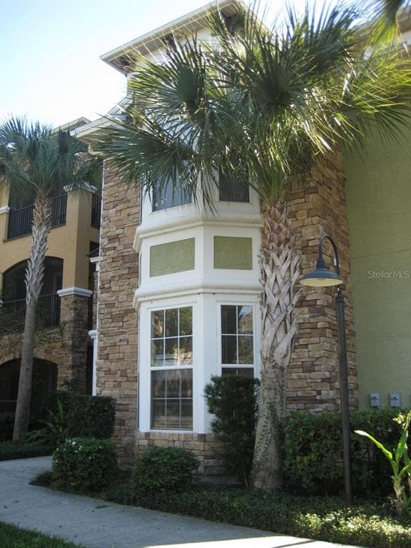 10023 COURTNEY PALMS BOULEVARD UNIT 302 TAMPA, FL 33619
