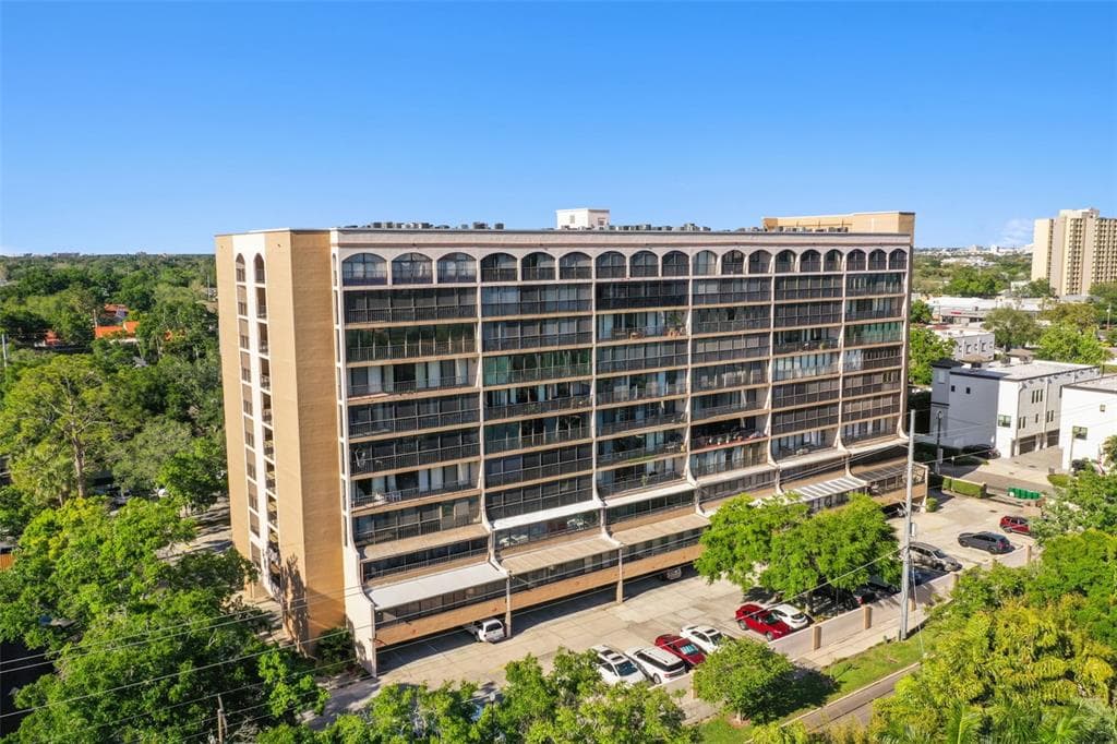 3211 W SWANN AVENUE UNIT 509 TAMPA, FL 33609