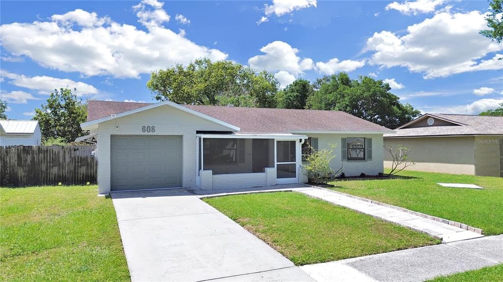608 AVOCADO DR SEFFNER, FL 33584