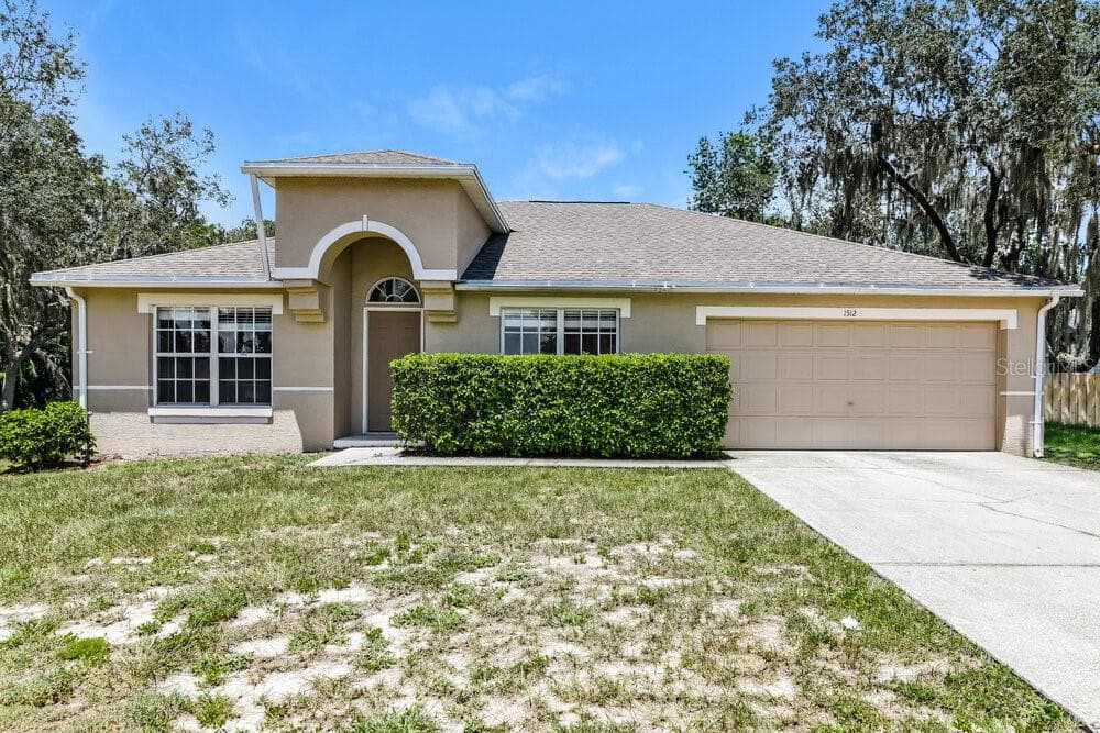 1512 LAKE THOMAS LOOP WINTER HAVEN, FL 33880