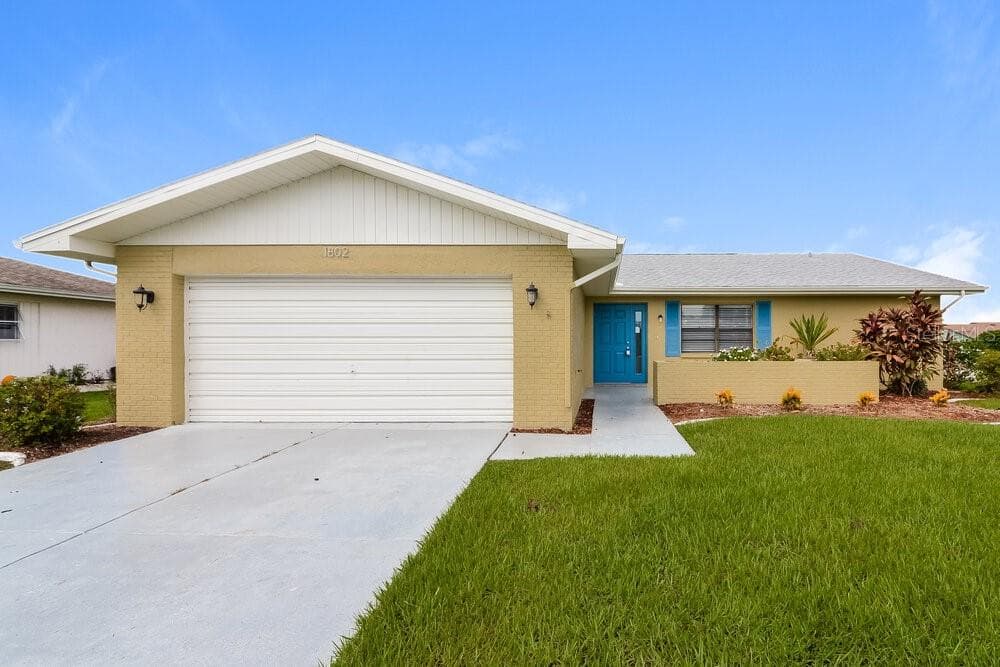 1802 FORT DUQUESNA DRIVE SUN CITY CENTER, FL 33573