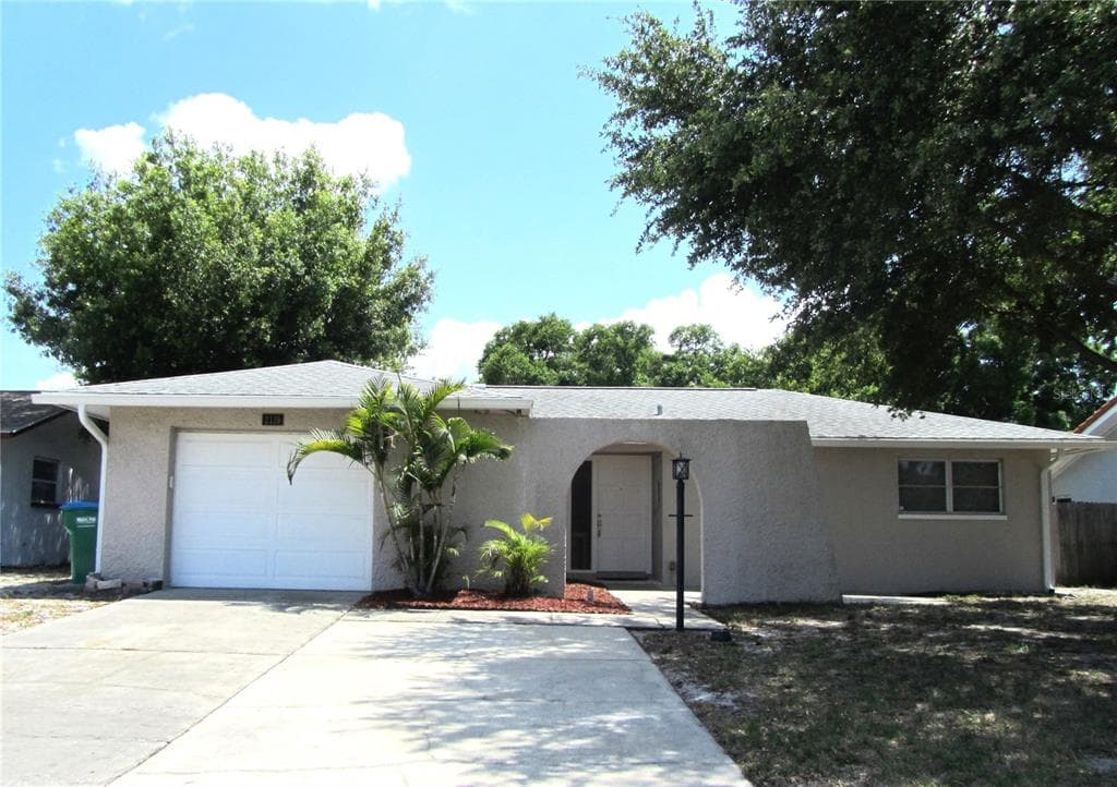 2119 BRAMBLEWOOD DRIVE S CLEARWATER, FL 33763