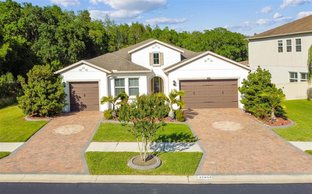 32053 FIREMOSS LANE WESLEY CHAPEL, FL 33543