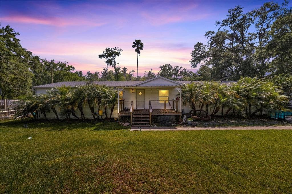 26042 GLENWOOD DRIVE