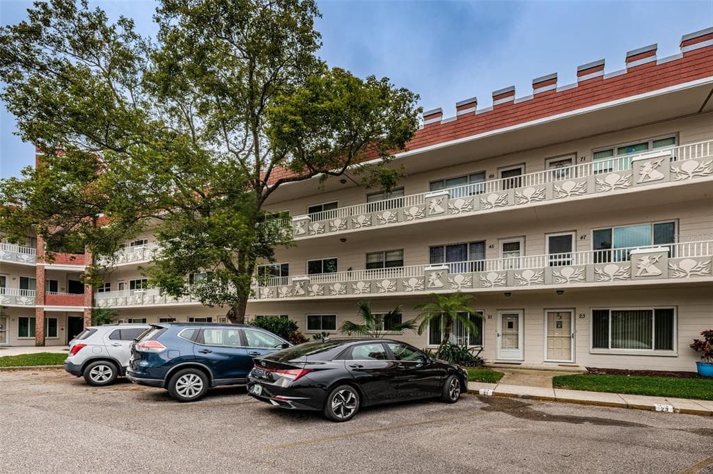 2363 ISRAELI DRIVE UNIT 47 CLEARWATER, FL 33763