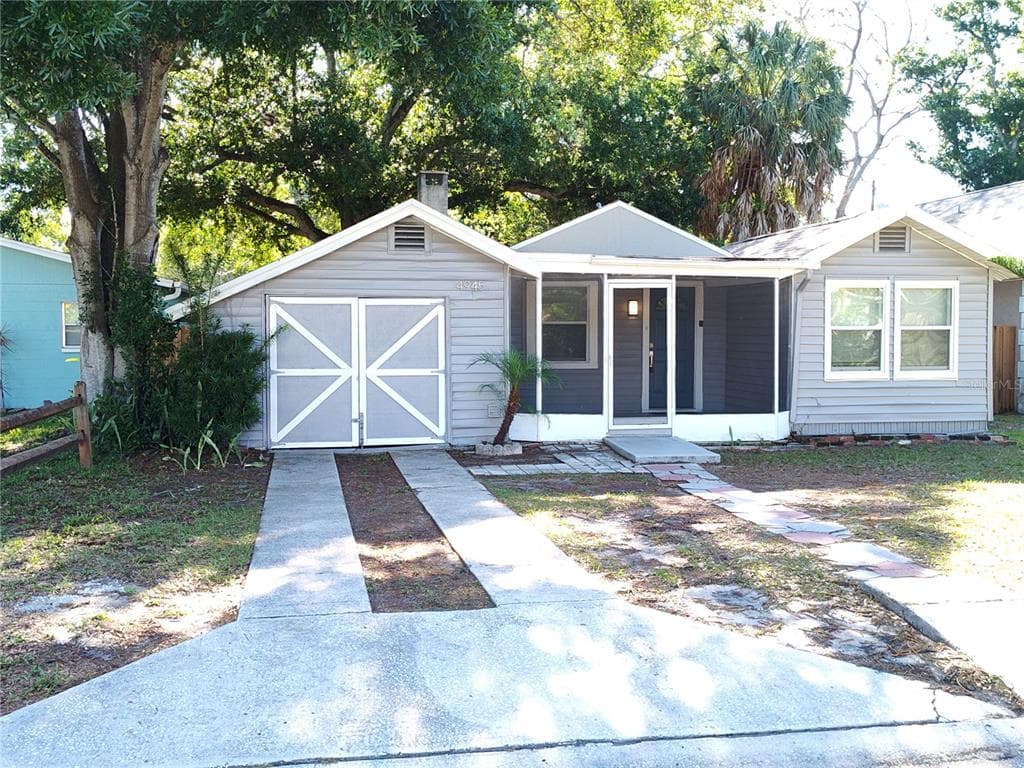 4945 21ST STREET N ST PETERSBURG, FL 33714