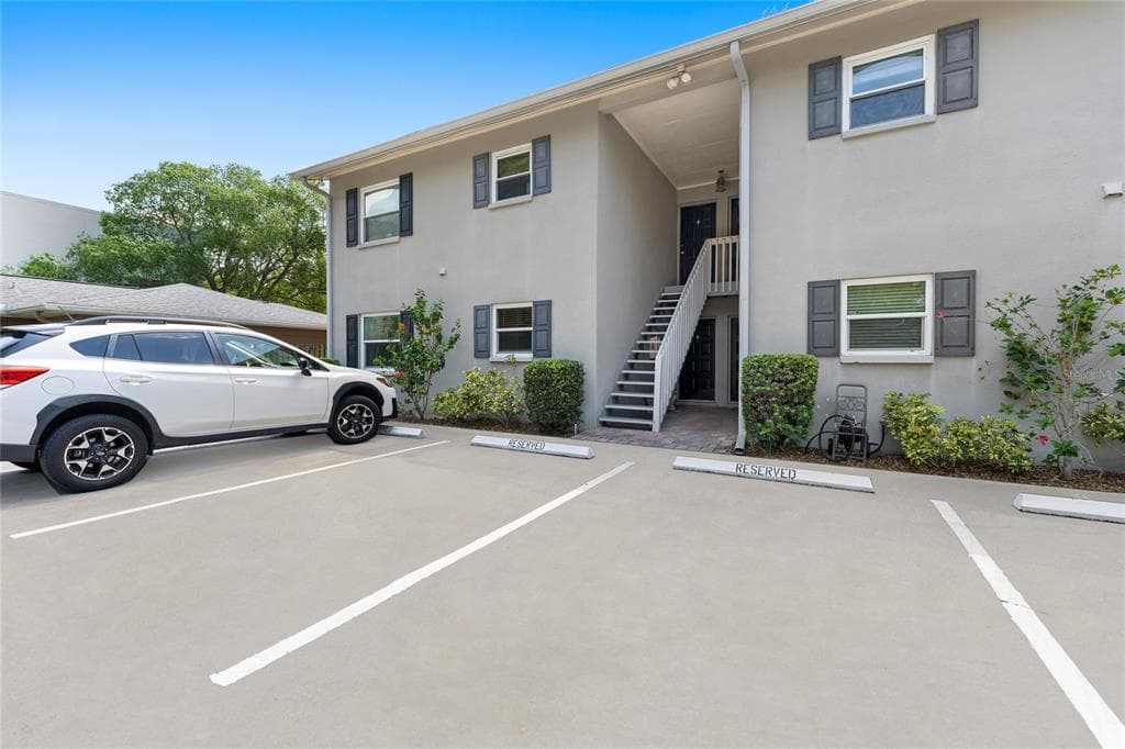 2410 W TEXAS AVENUE UNIT E TAMPA, FL 33629