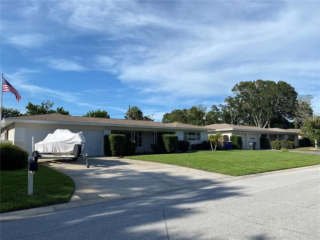 2012 KENMOORE DRIVE