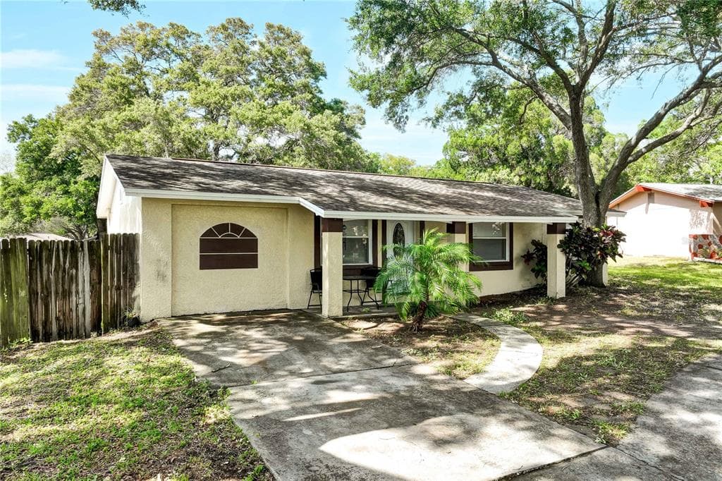2876 NUTWOOD STREET CLEARWATER, FL 33759