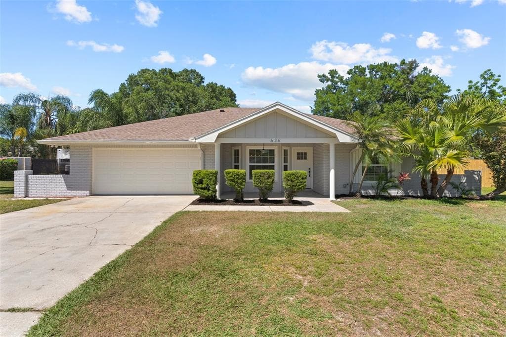 626 E LAUREL POINTE DRIVE