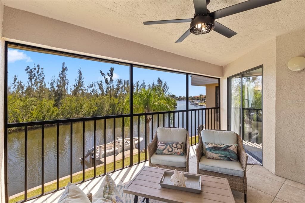 3256 WHITE IBIS COURT UNIT 322 PUNTA GORDA, FL 33950