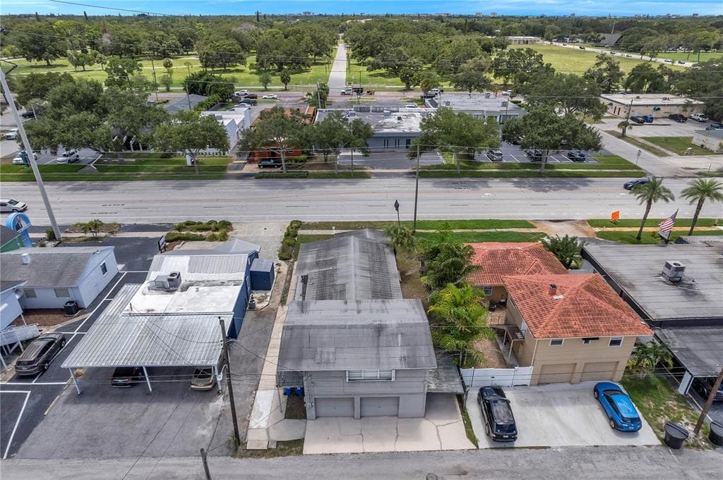 5637 CENTRAL AVENUE APT 1/2 ST PETERSBURG, FL 33710